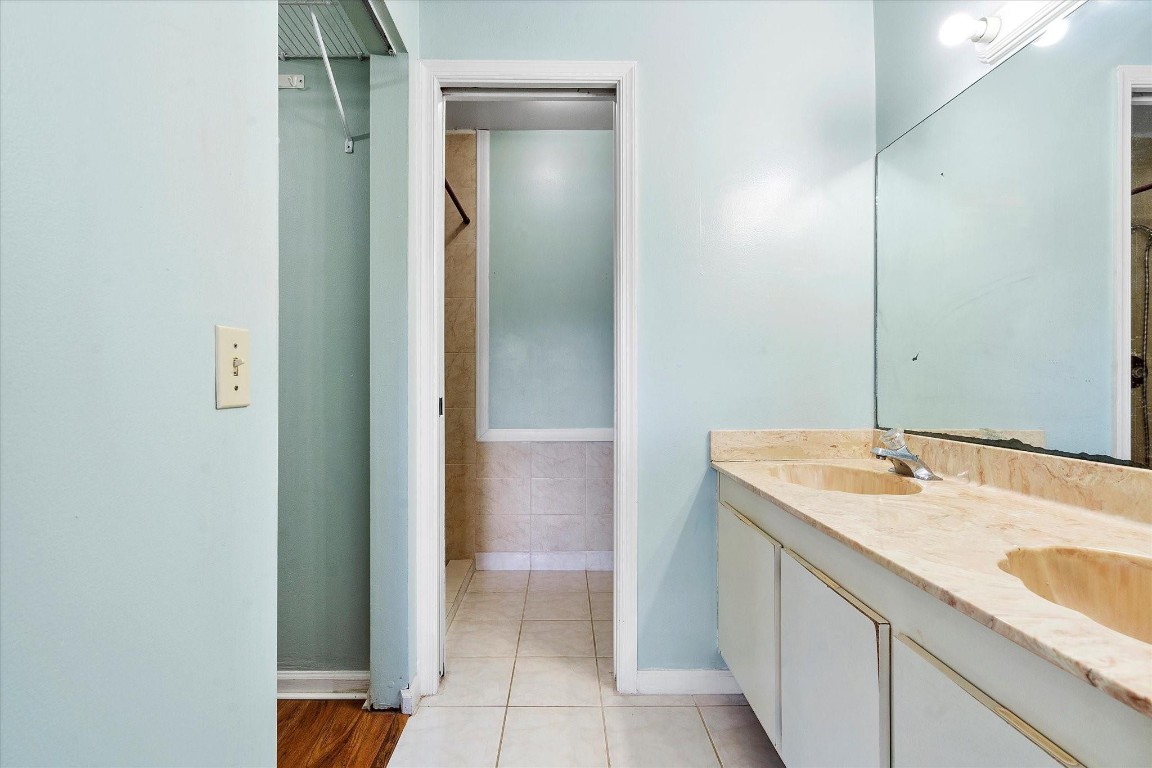 GRENADIER LAKES AT WELLEB - Residential