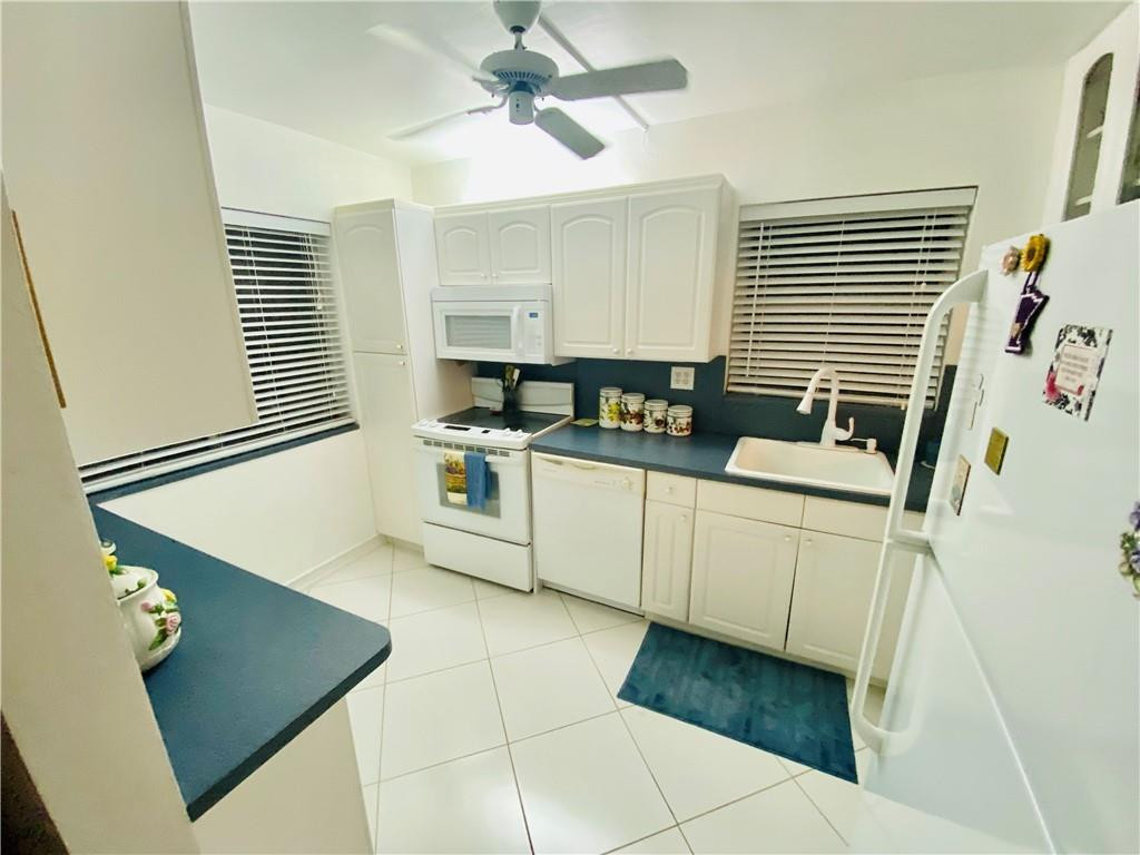 LAS VISTAS - Residential
