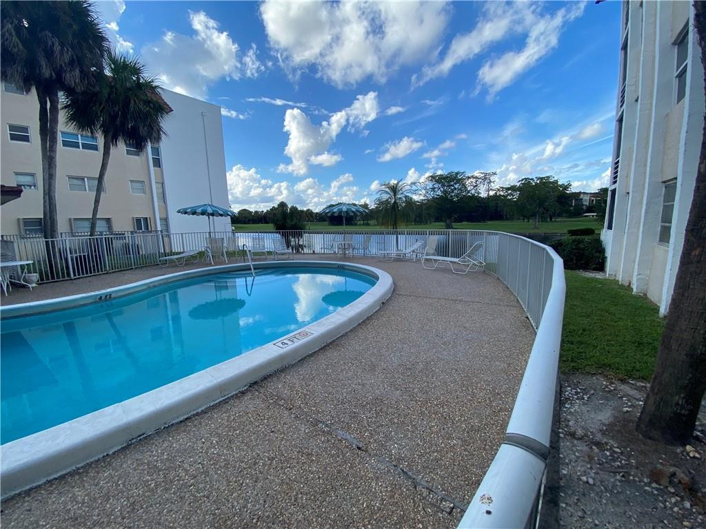 LAS VISTAS - Residential