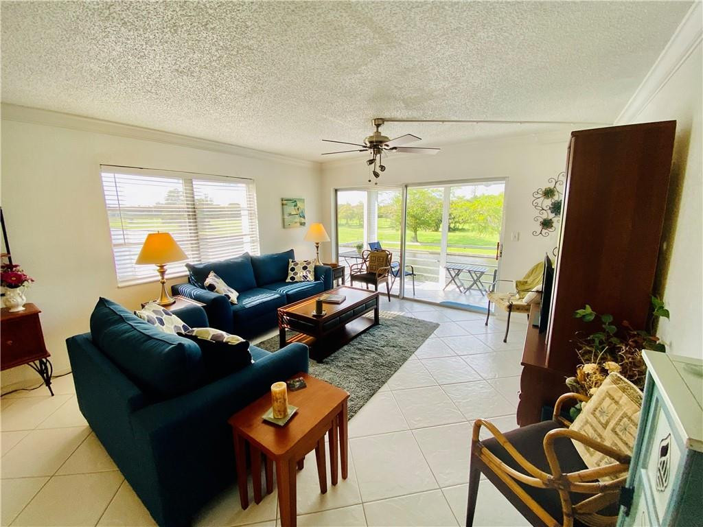 LAS VISTAS - Residential