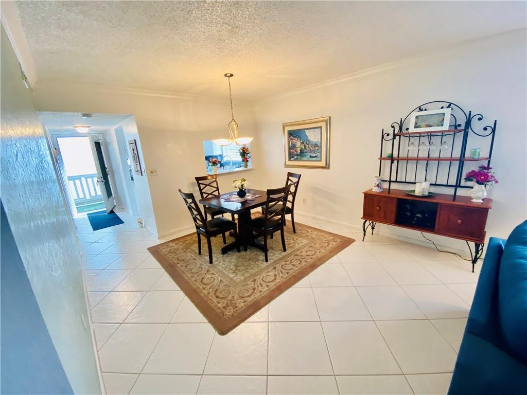 LAS VISTAS - Residential