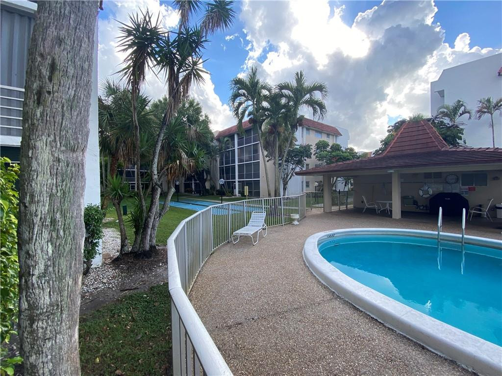 LAS VISTAS - Residential