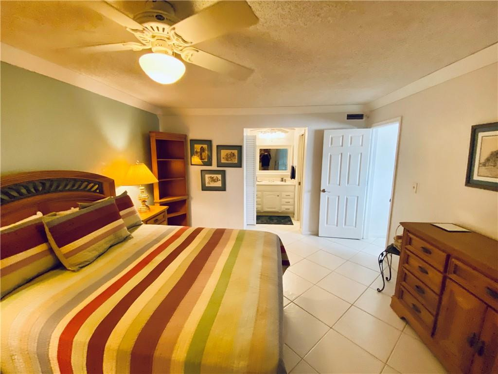 LAS VISTAS - Residential