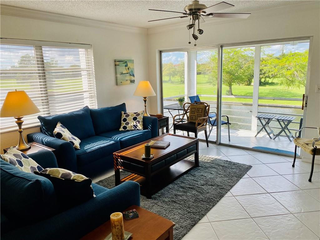 LAS VISTAS - Residential
