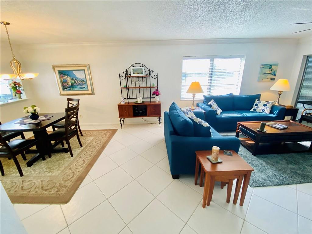 LAS VISTAS - Residential