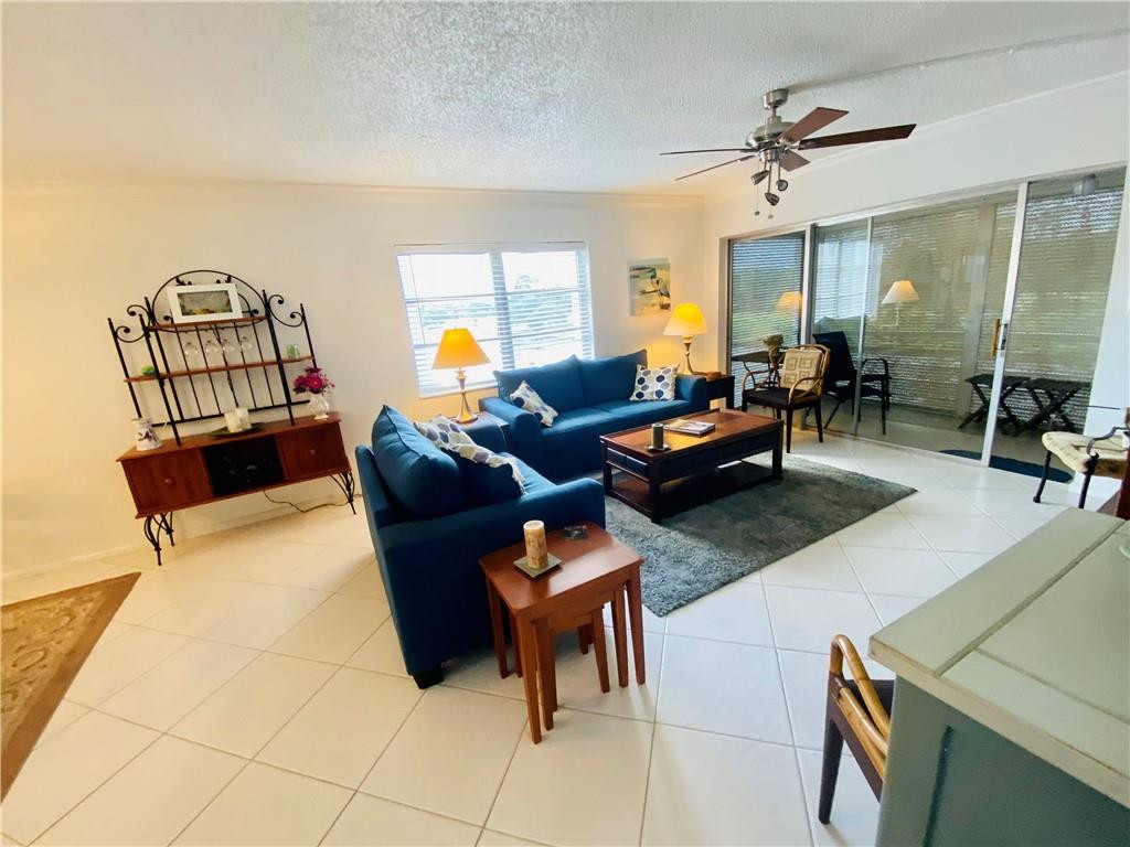 LAS VISTAS - Residential