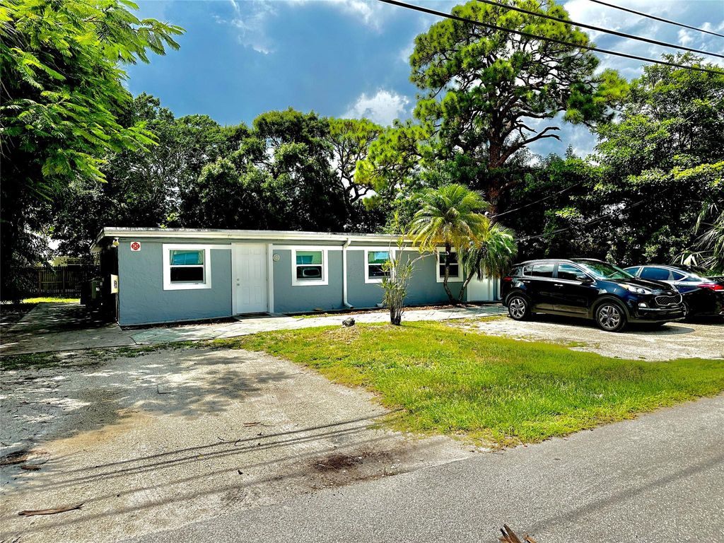 Photo of 1279 NE 40th Place #1, Oakland Park, FL 33334 (MLS # F10474703)