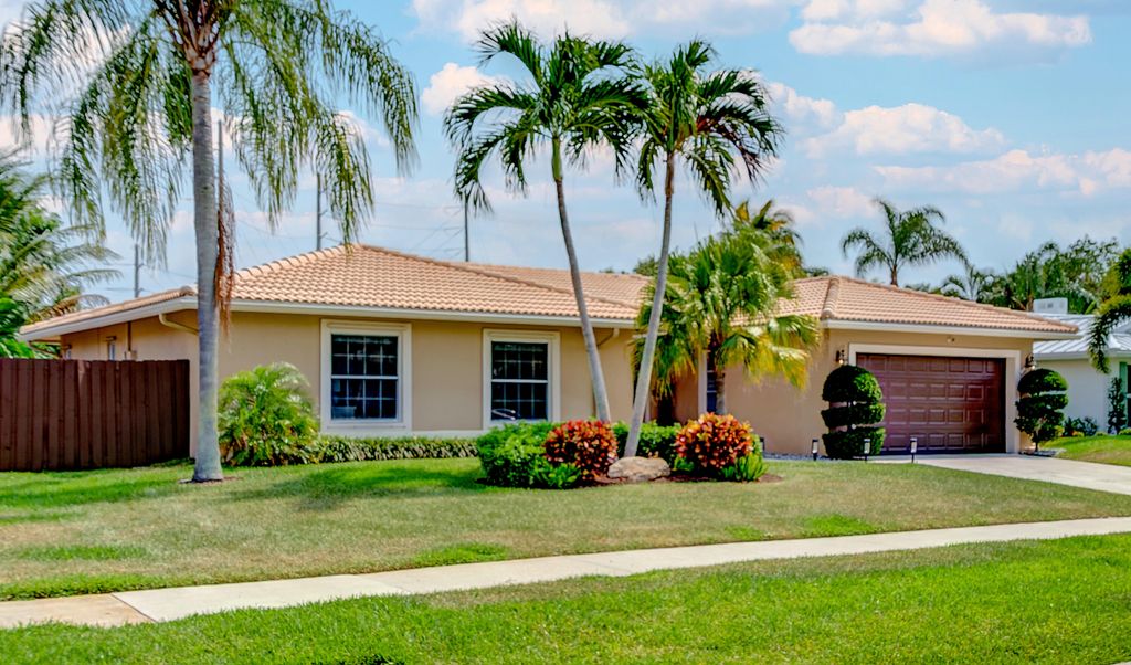 Photo of 4886 Acorn Drive, Boca Raton, FL 33487 (MLS # B26024080)