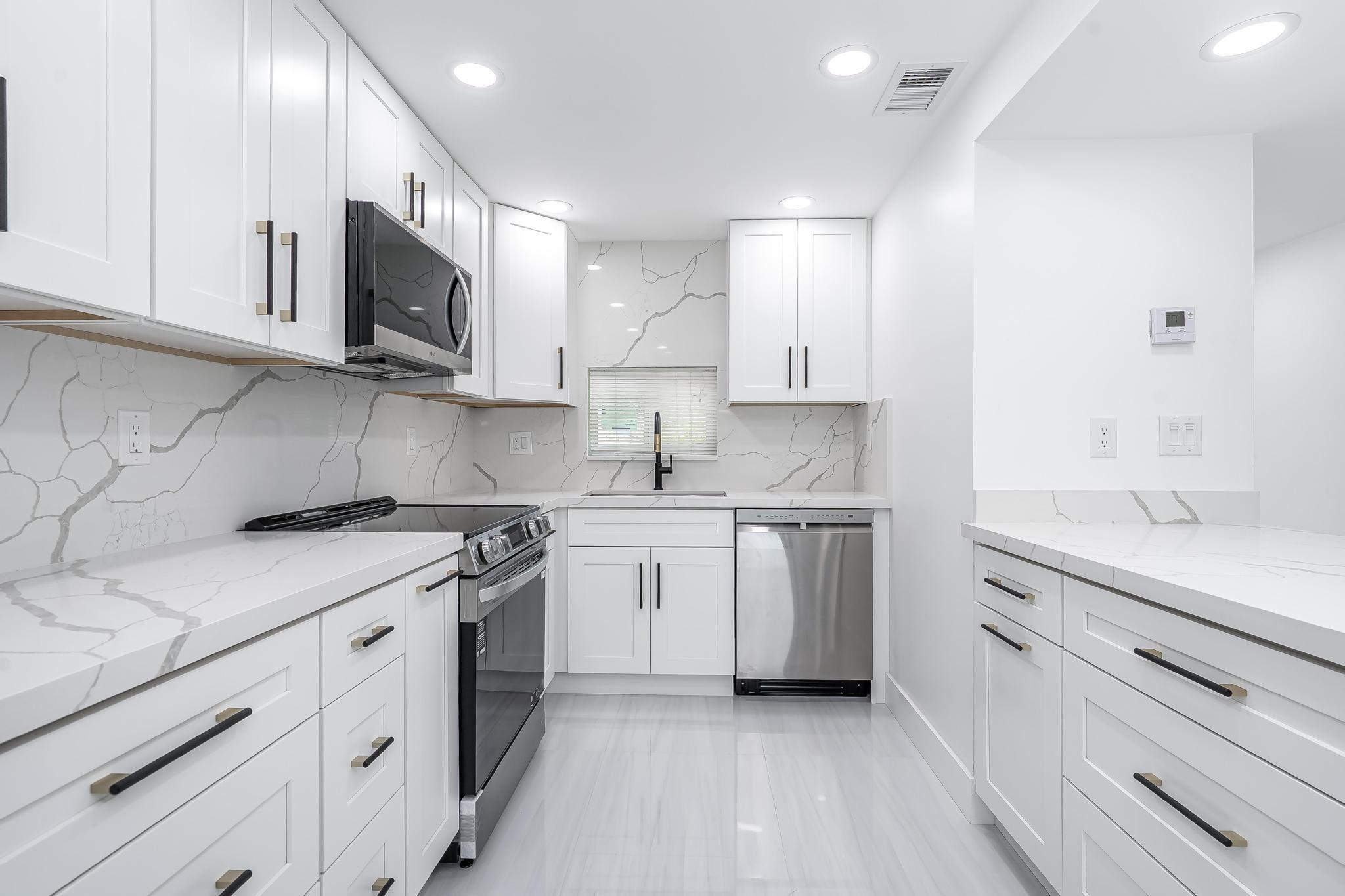 Hollybrook Golf & Tennis - Residential