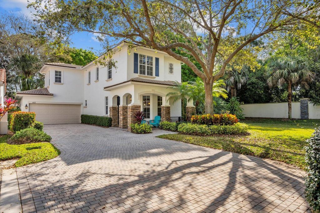 Photo of 412 Pumpkin Drive, Palm Beach Gardens, FL 33410 (MLS # R10962862)