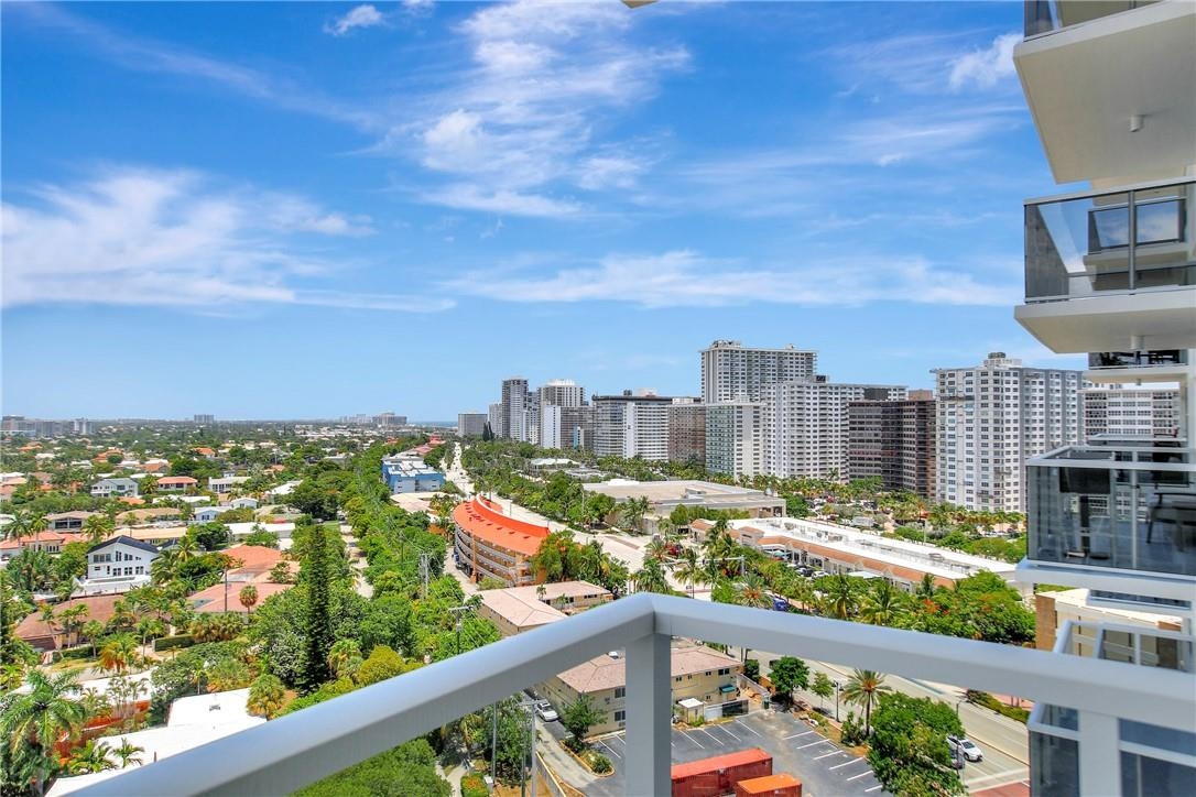 Coral Ridge Towers East - Residential