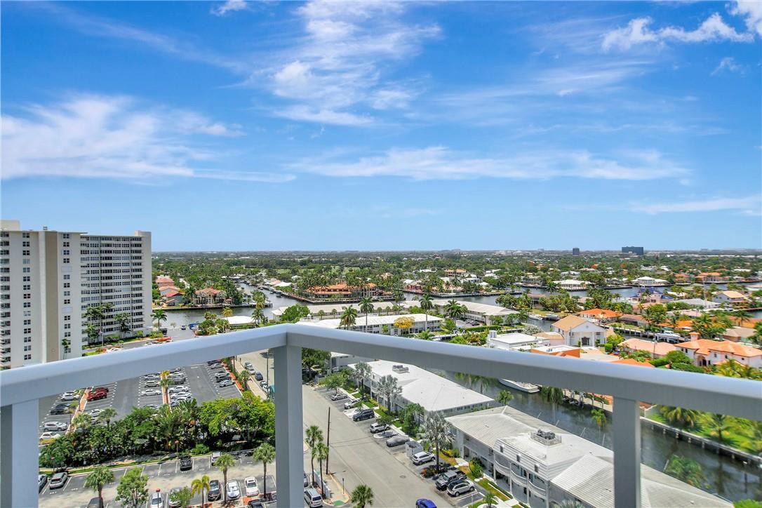 Coral Ridge Towers East - Residential
