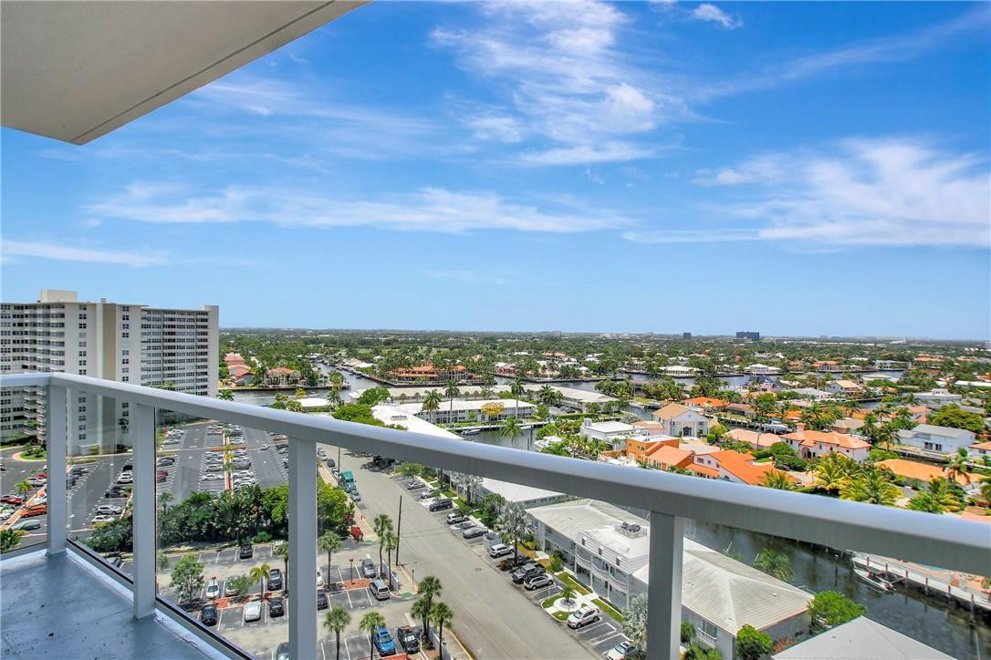 Coral Ridge Towers East - Residential
