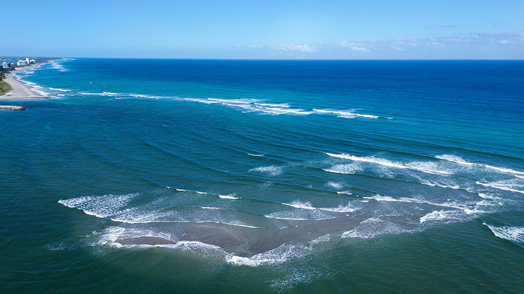 OCEAN TRAIL CONDO IV - Residential