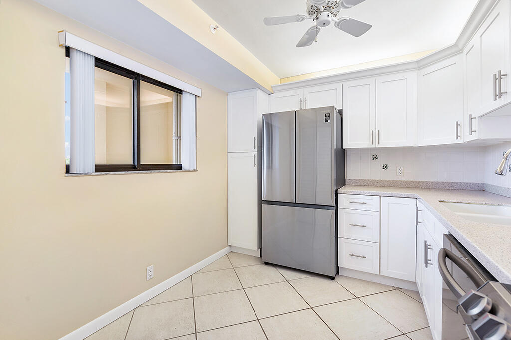 OCEAN TRAIL CONDO IV - Residential