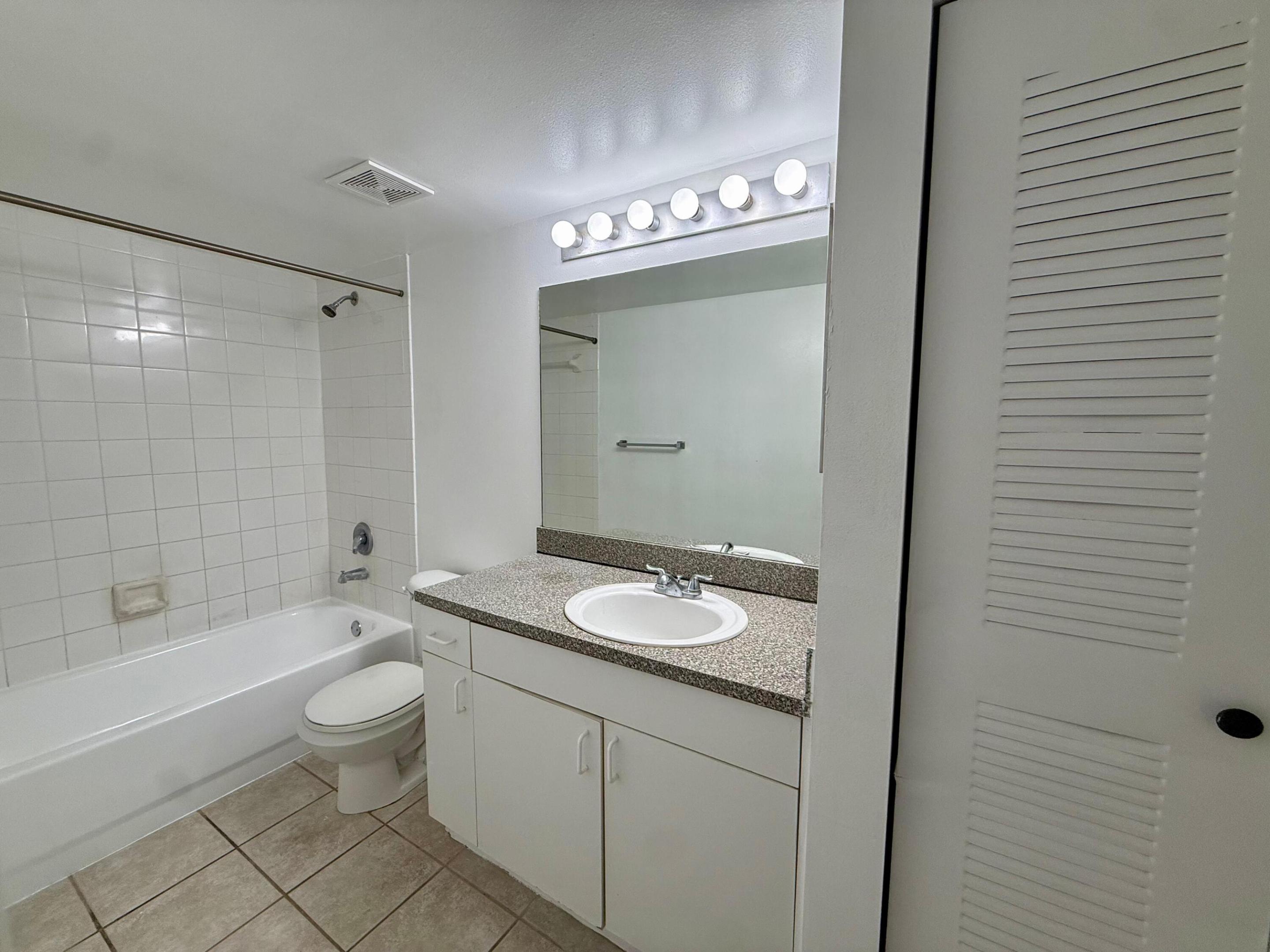 EVERGREEN LAKES CONDO - Residential Lease