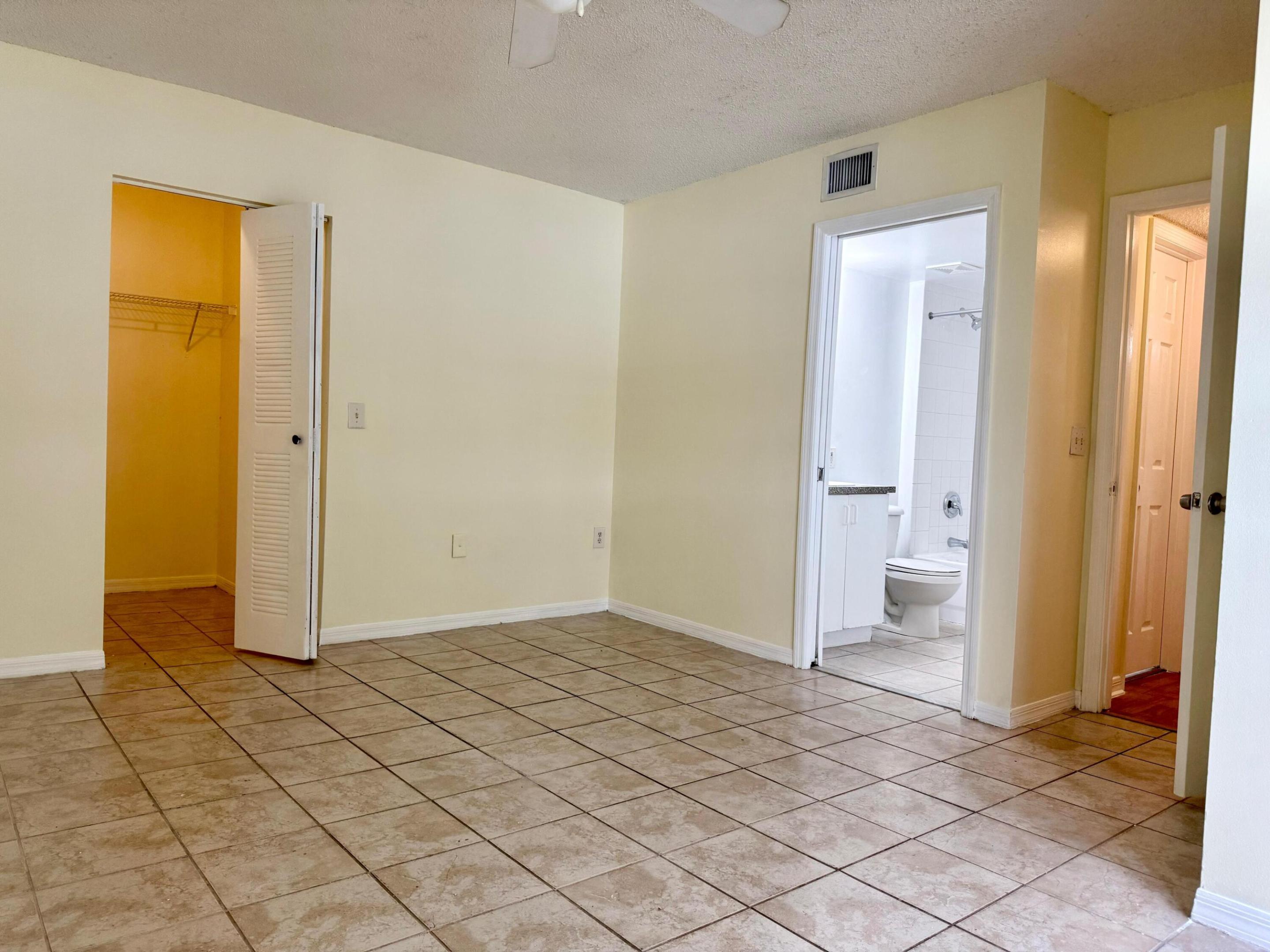 EVERGREEN LAKES CONDO - Residential Lease