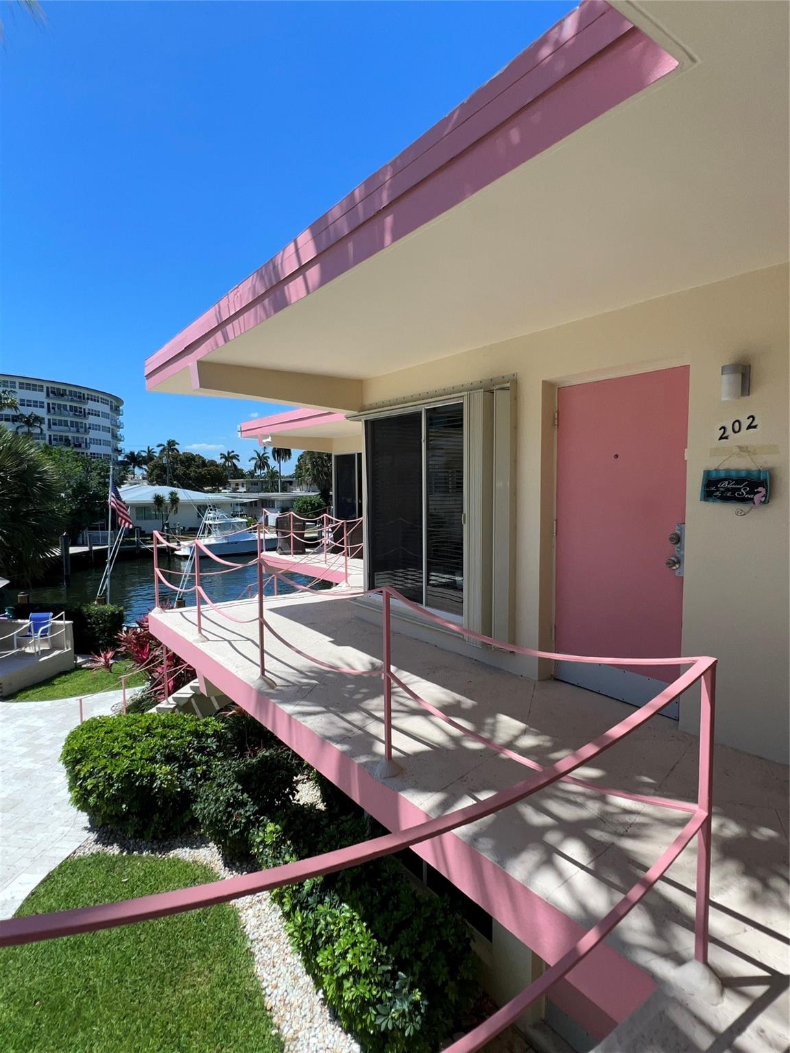 2825 NE 33rd Ave 202