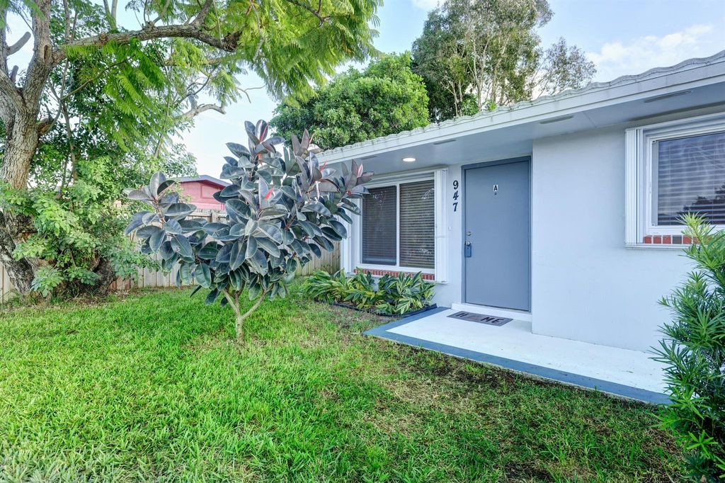 Photo of 947 Fra-Mar Place #A, Fort Pierce, FL 34982 (MLS # R10980647)