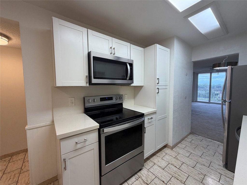 Photo of 250 Jacaranda Drive #611, Plantation, FL 33324 (MLS # F10531731)