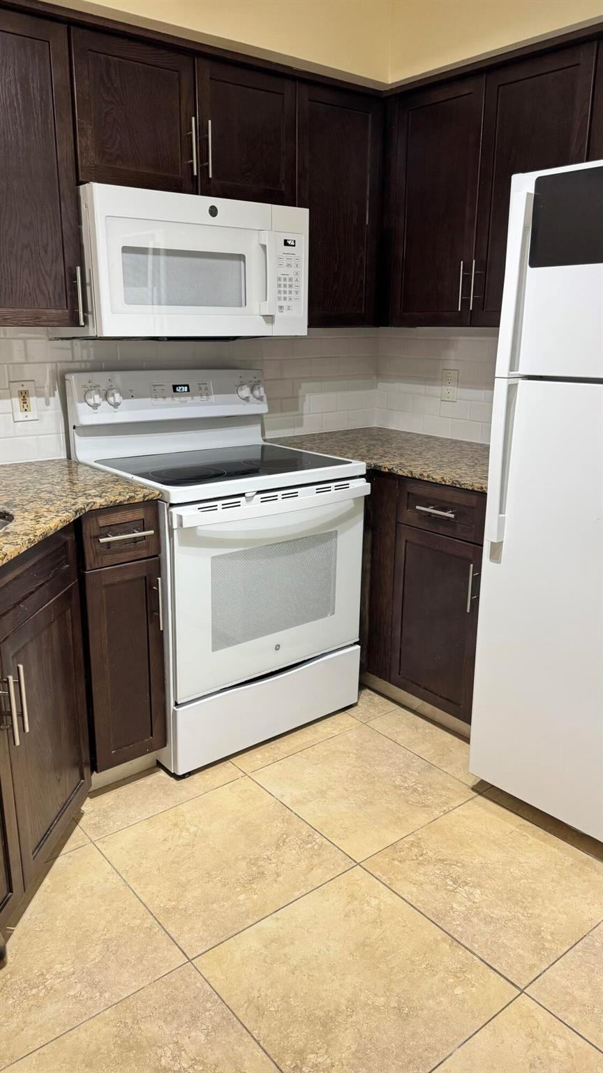 2662 NW 33 Street 2501