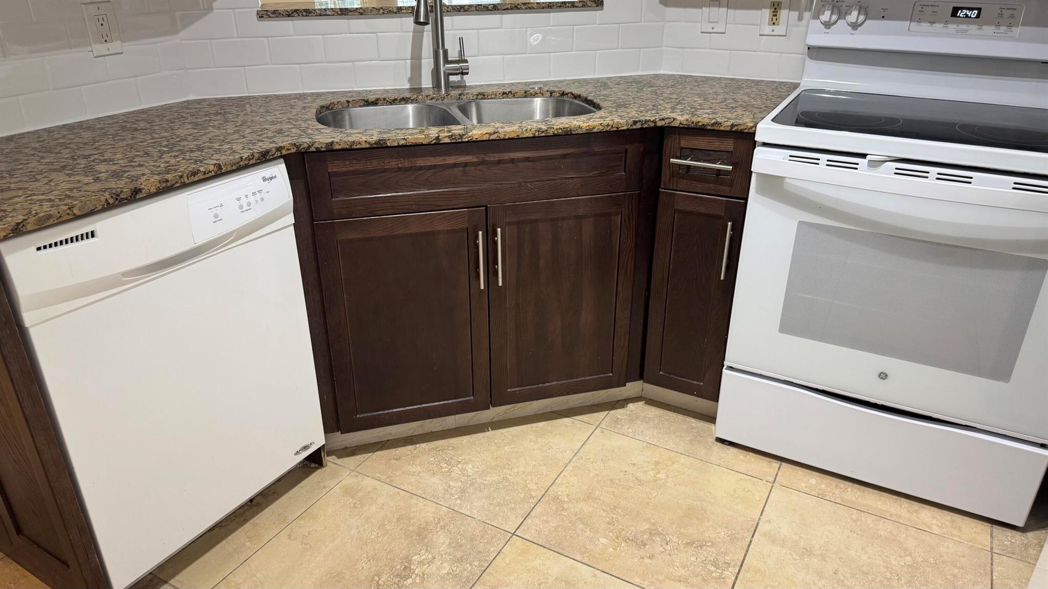 2662 NW 33 Street 2501