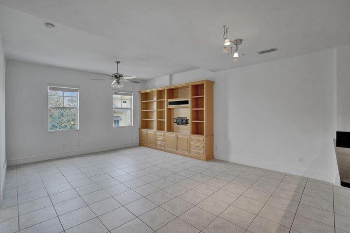 LATITUDE DELRAY - Residential Lease