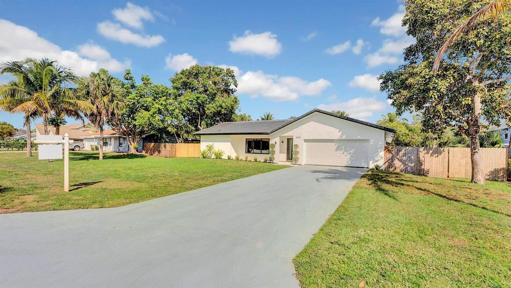 Photo of 4535 Palm Ridge Boulevard, Delray Beach, FL 33445 (MLS # R11138797)