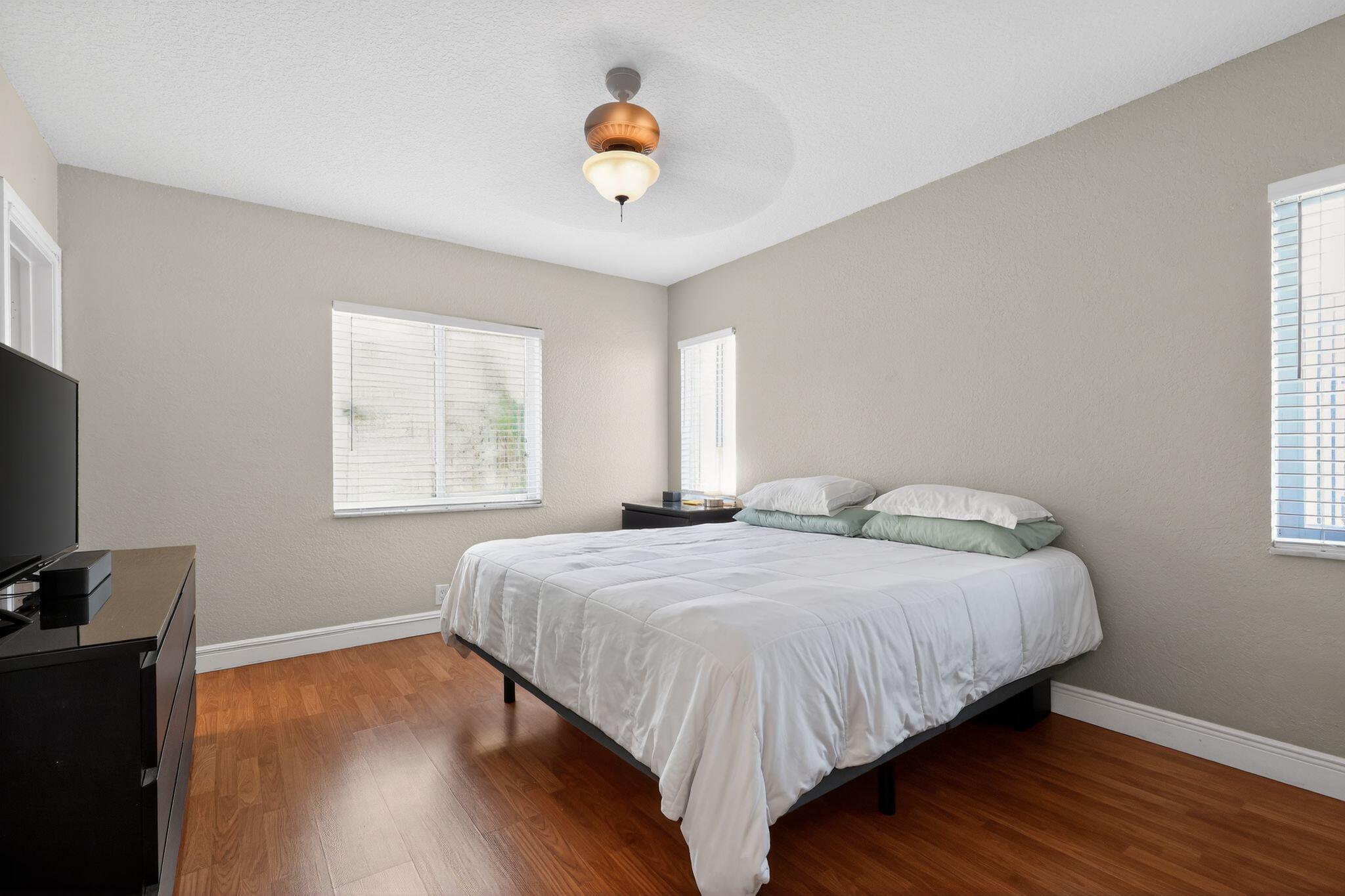 BONITA PARK - Residential