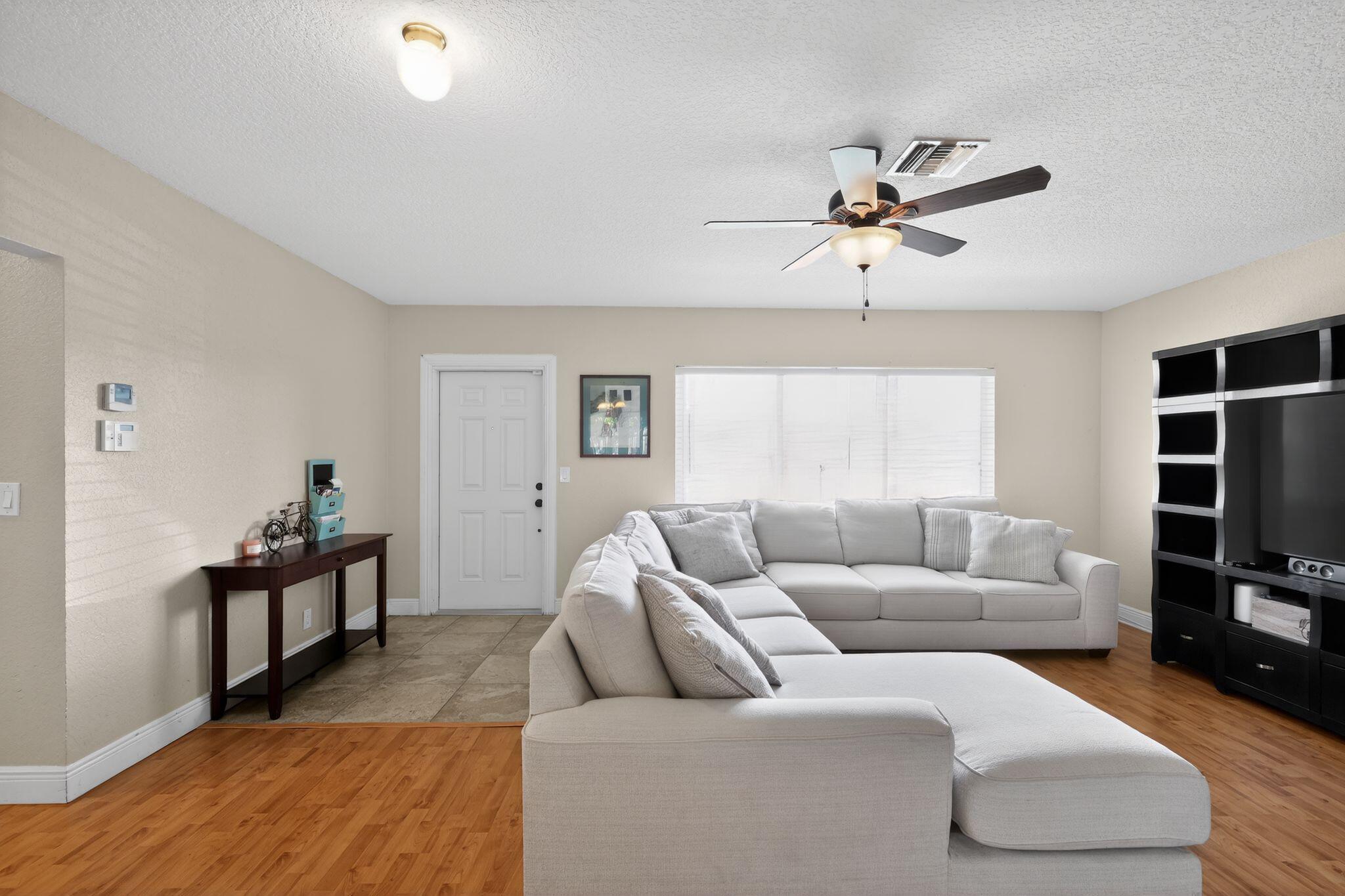 BONITA PARK - Residential