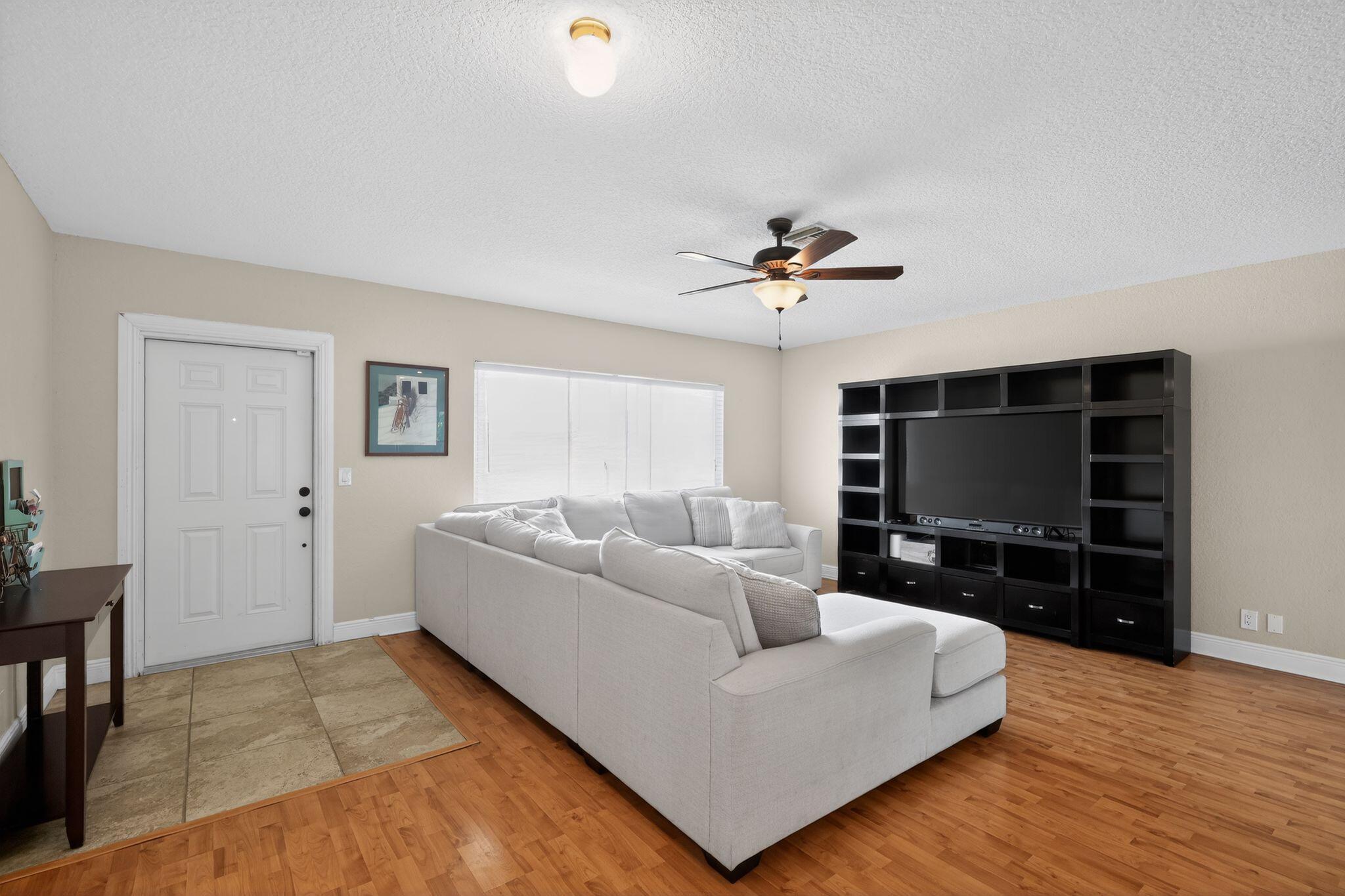 BONITA PARK - Residential