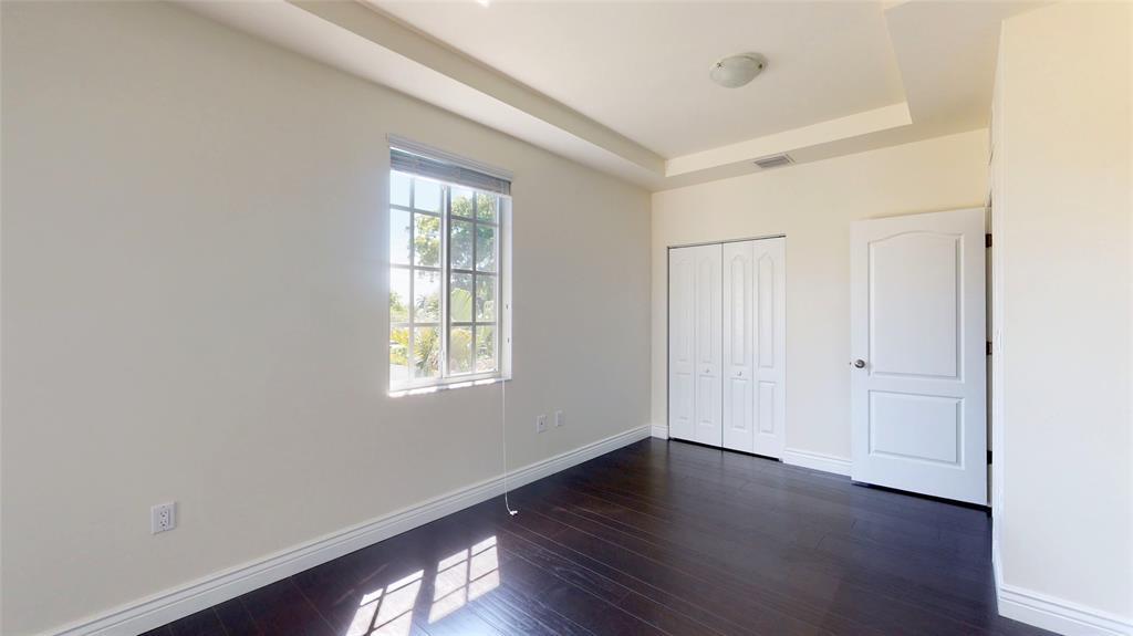 TROPICAL GARDENS AMENDED PLAT - Residential Lease