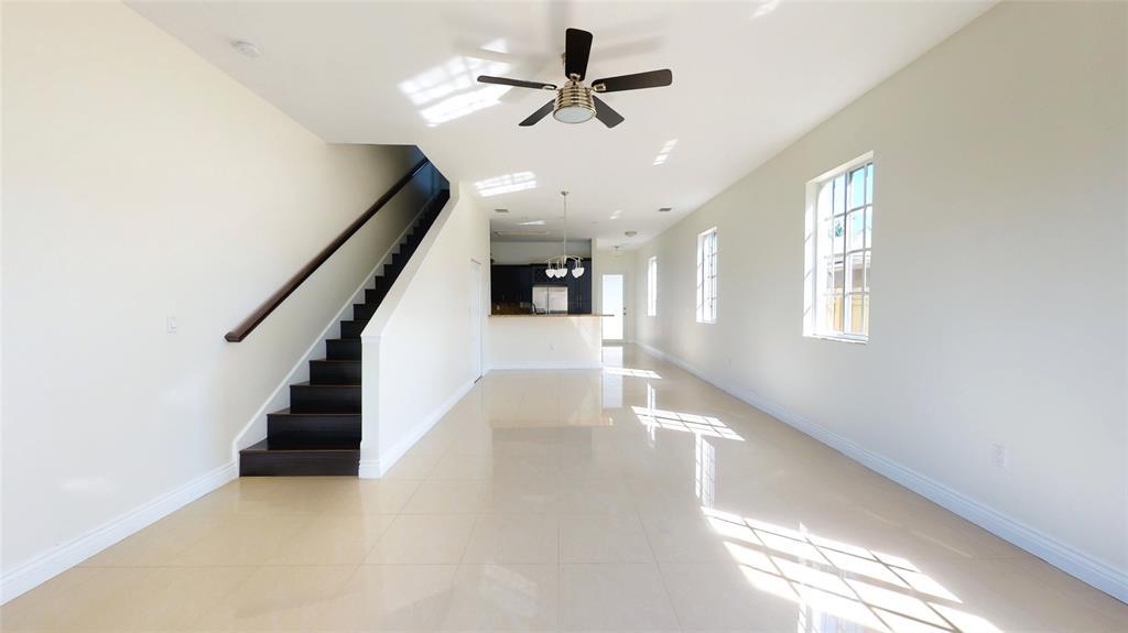 TROPICAL GARDENS AMENDED PLAT - Residential Lease