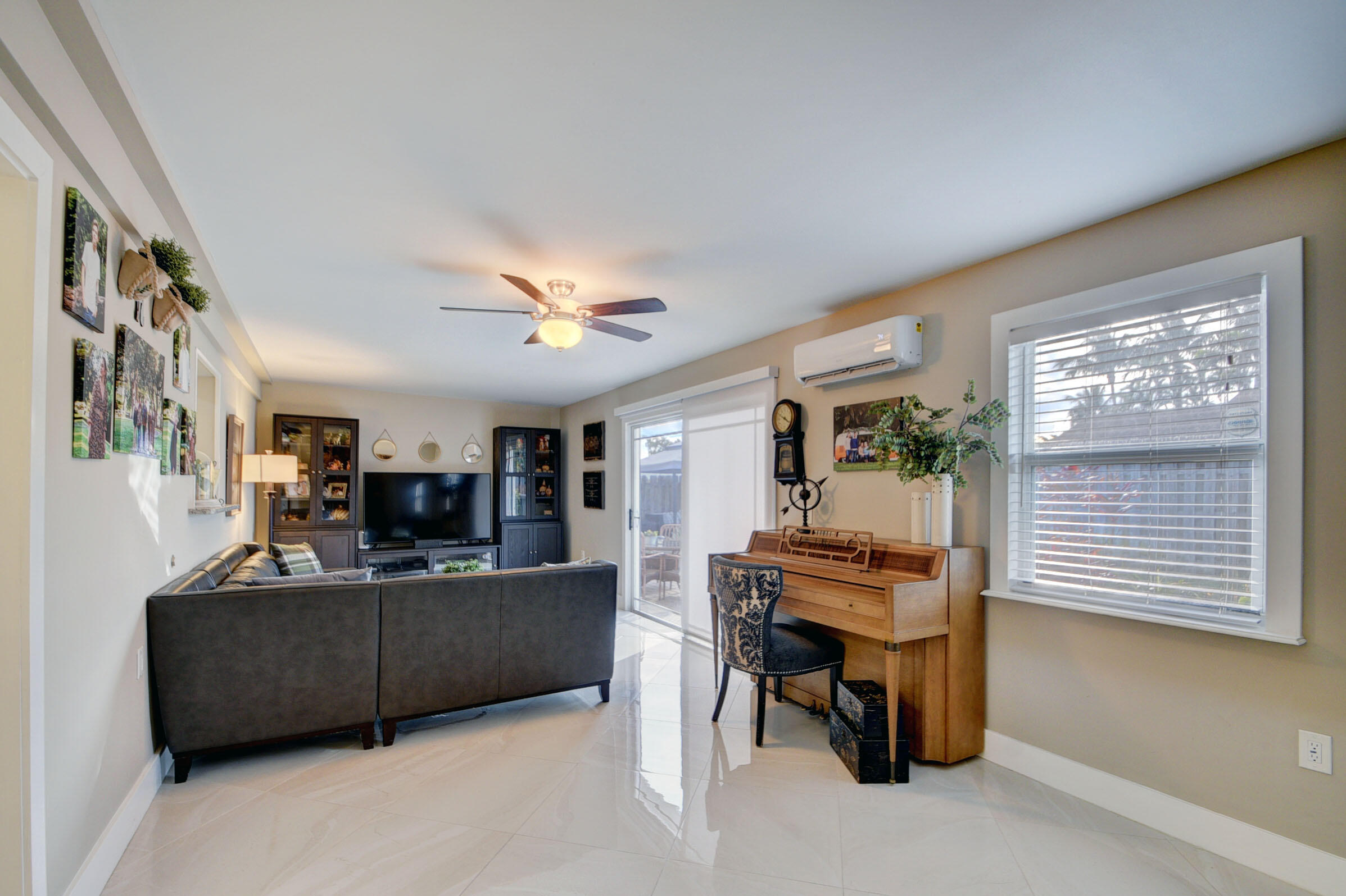 WOODSIDE - Residential