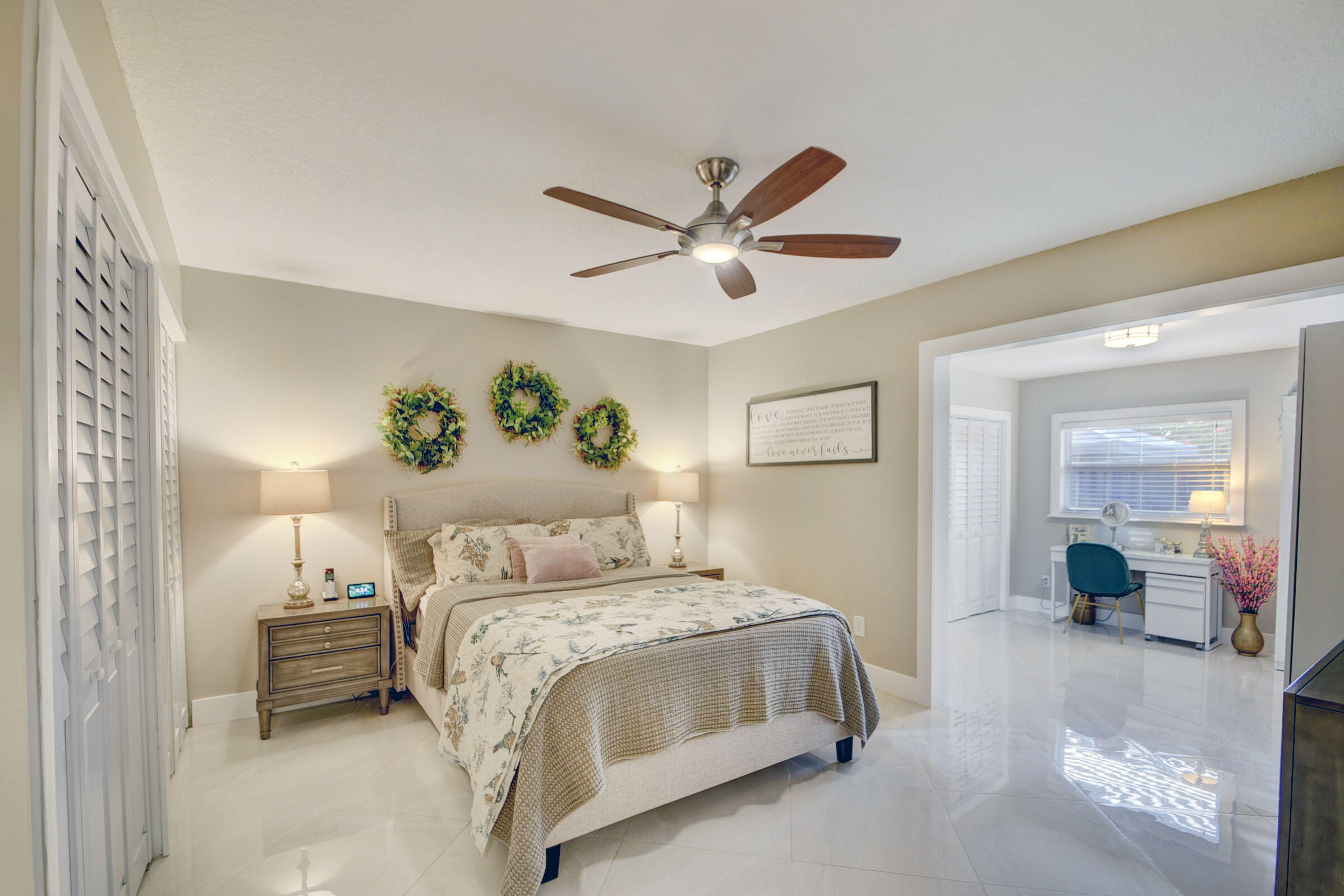 WOODSIDE - Residential