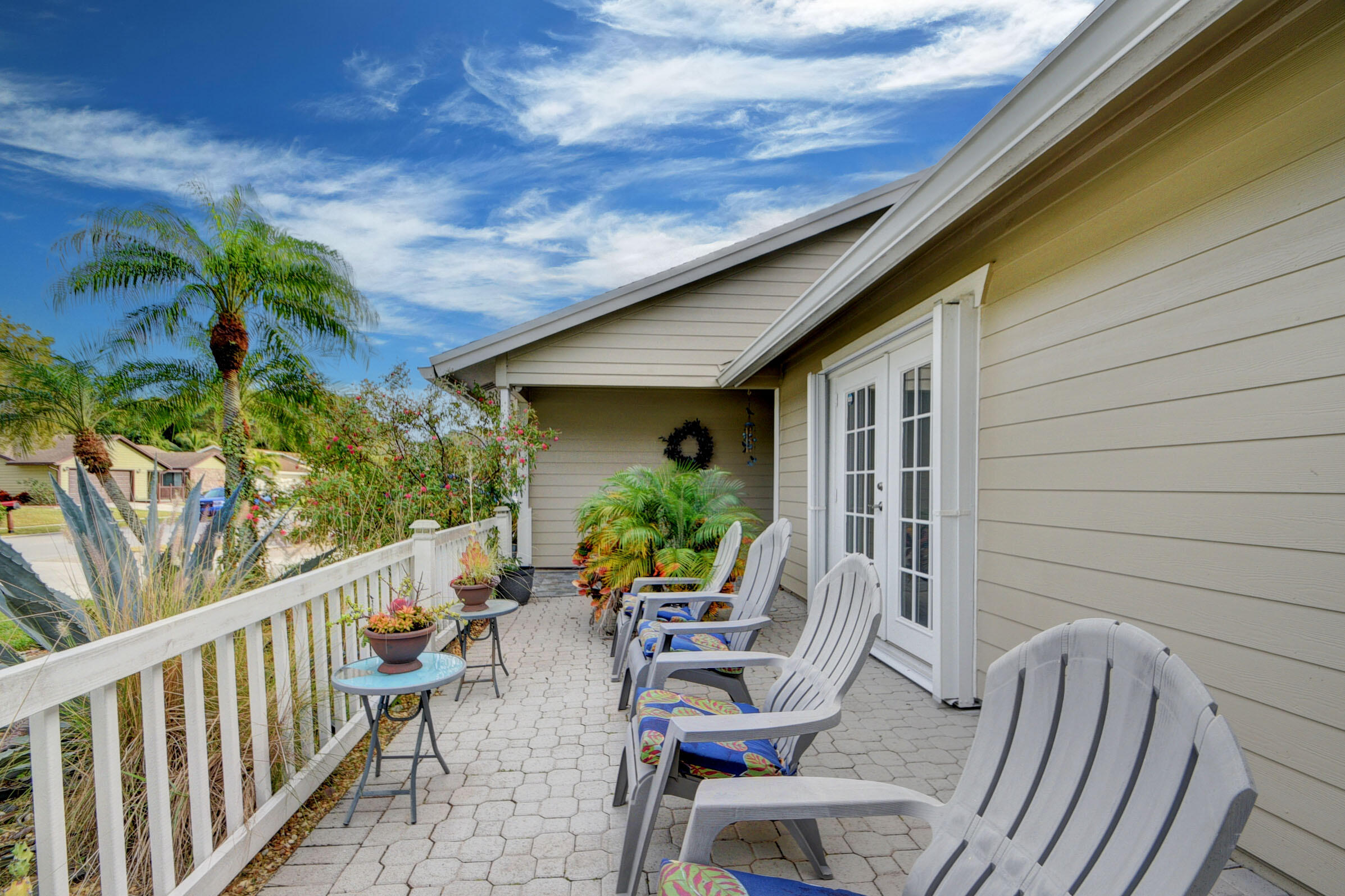 WOODSIDE - Residential