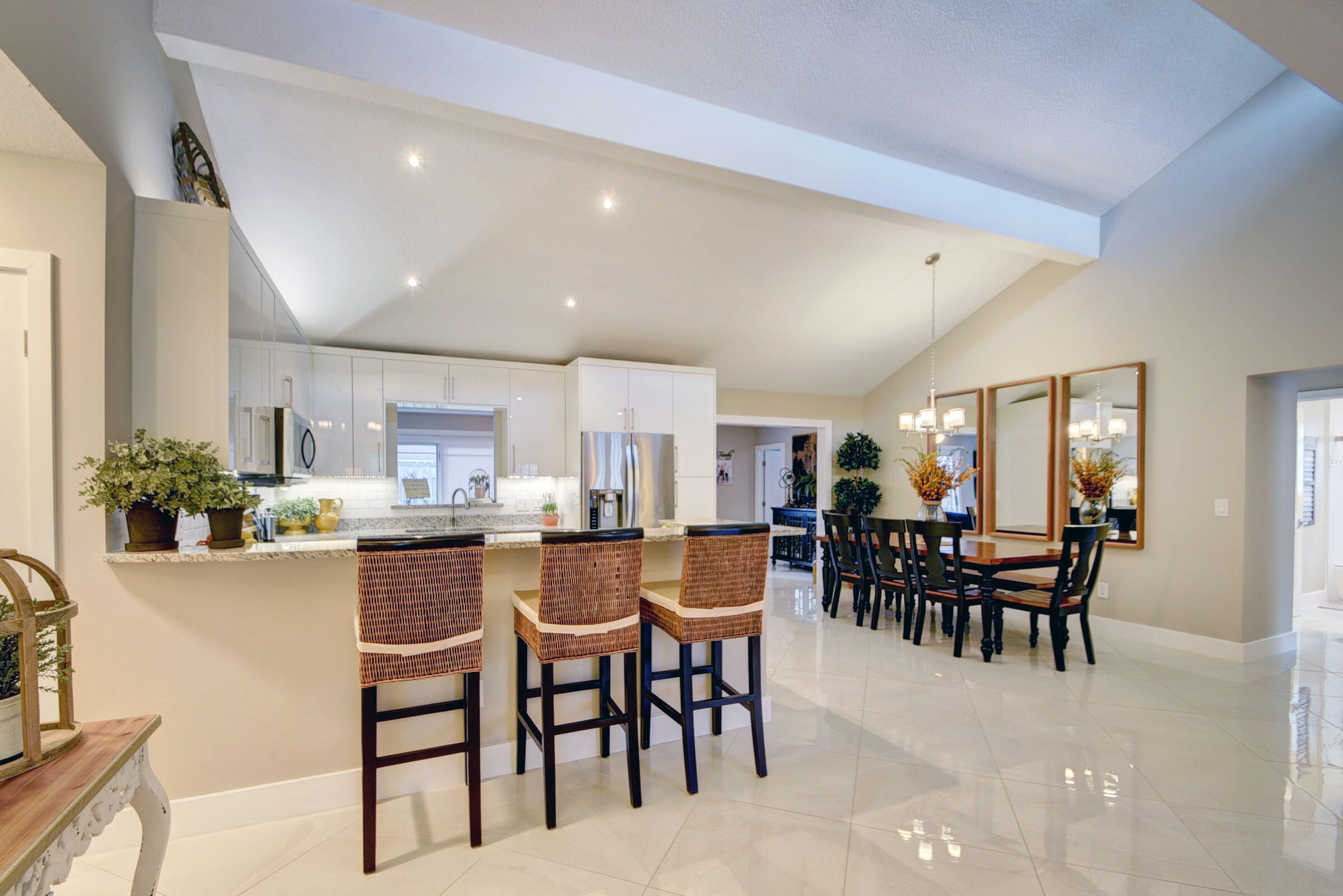 WOODSIDE - Residential