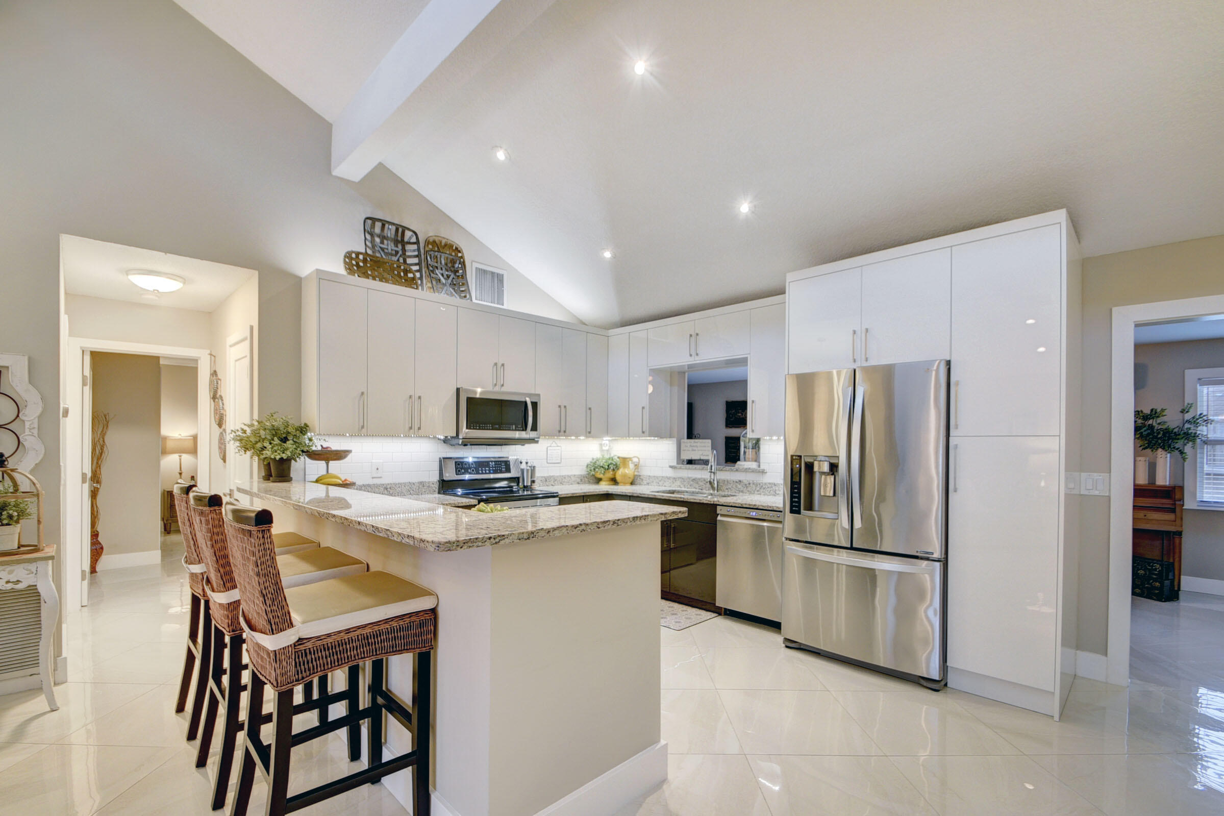 WOODSIDE - Residential