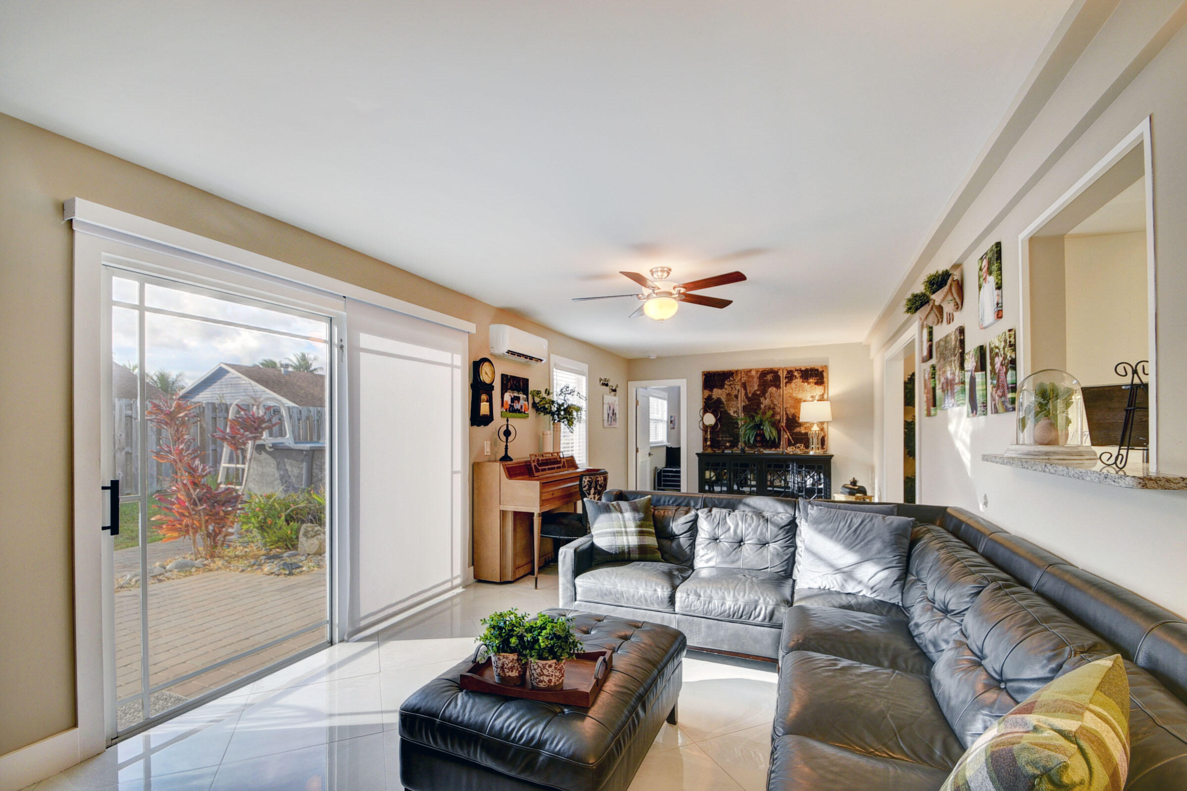 WOODSIDE - Residential