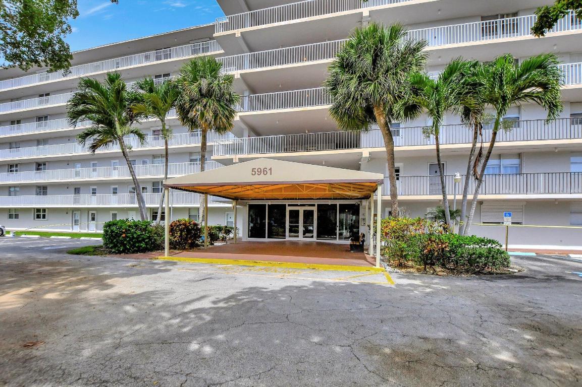 Boca Teeca - Residential