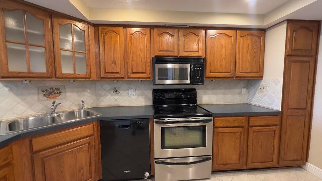Photo of 2425 Presidential Way #203, West Palm Beach, FL 33401 (MLS # R11147336)