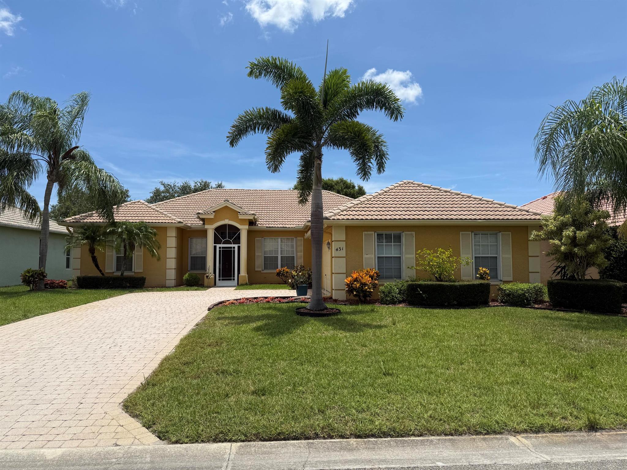 Check out this beautiful (4) Bed (2) Bath home located on the 10th hole here in St James Golf Club. Home features an open floor plan, high ceilings, updated kitchen, accordion shutters, a large master with Roman Tub and Separate shower. The low HOA Dues cover High Speed Internet, Cable, Lawncare and use of the Community Pool, Gym, Tennis, Basketball and Bocci Courts. located just minutes from local beaches, St Lucie West shopping, Traditions and the St Lucie Mets Complex.