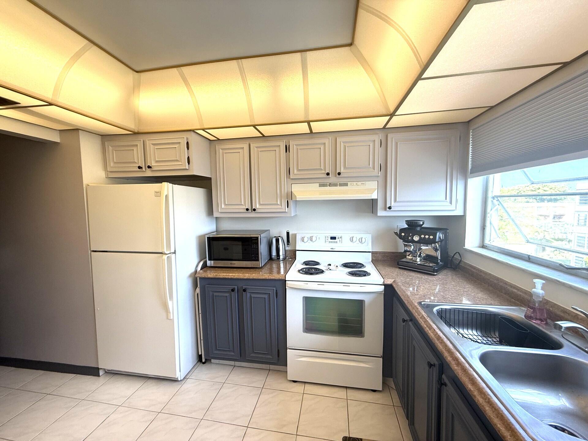 MAJESTIC GARDENS CONDOMINIUM F - Residential