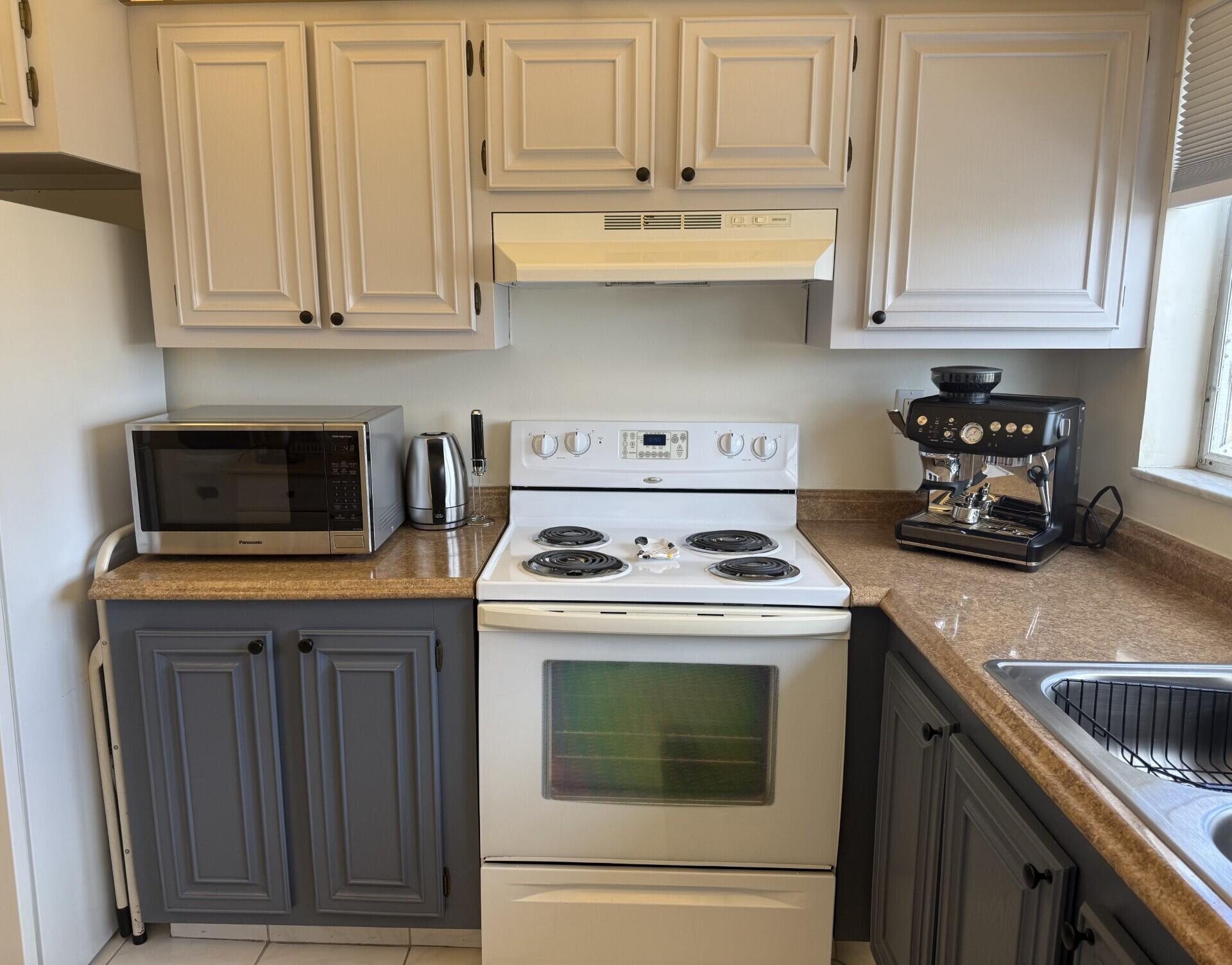 MAJESTIC GARDENS CONDOMINIUM F - Residential