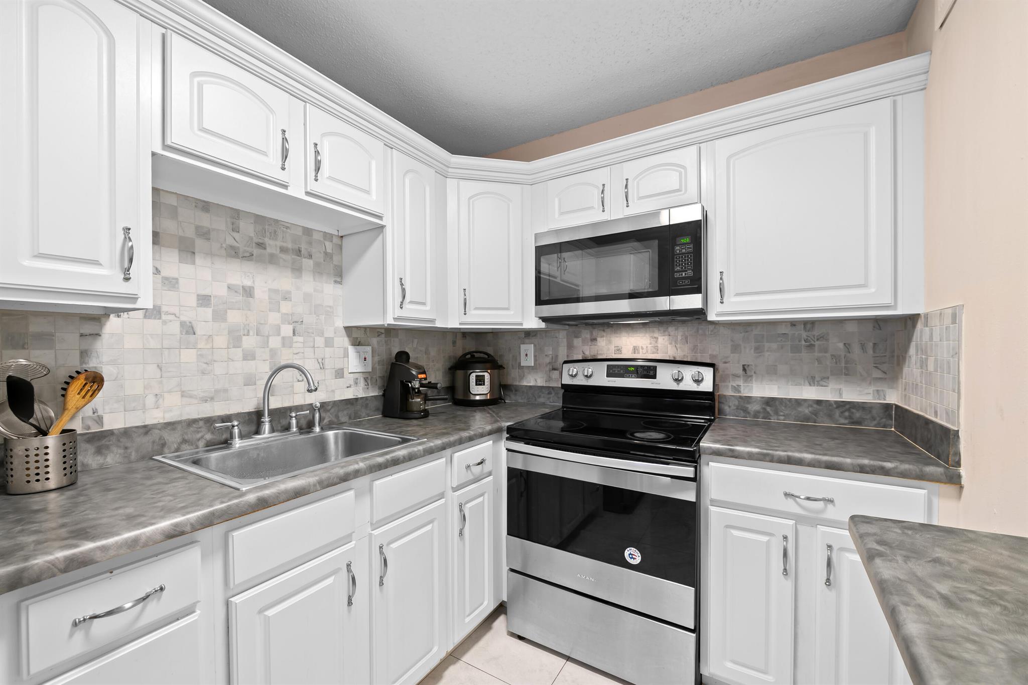 SABAL PALM VILLAGE CONDO - Residential
