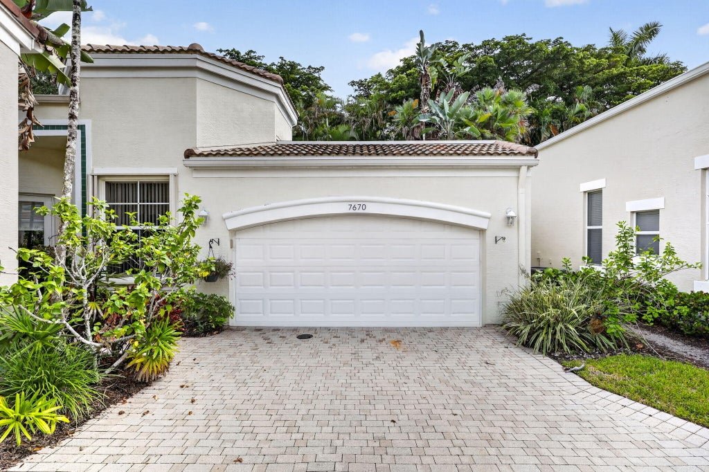 Photo of 7670 JASMINE Court, West Palm Beach, FL 33412 (MLS # B26078386)