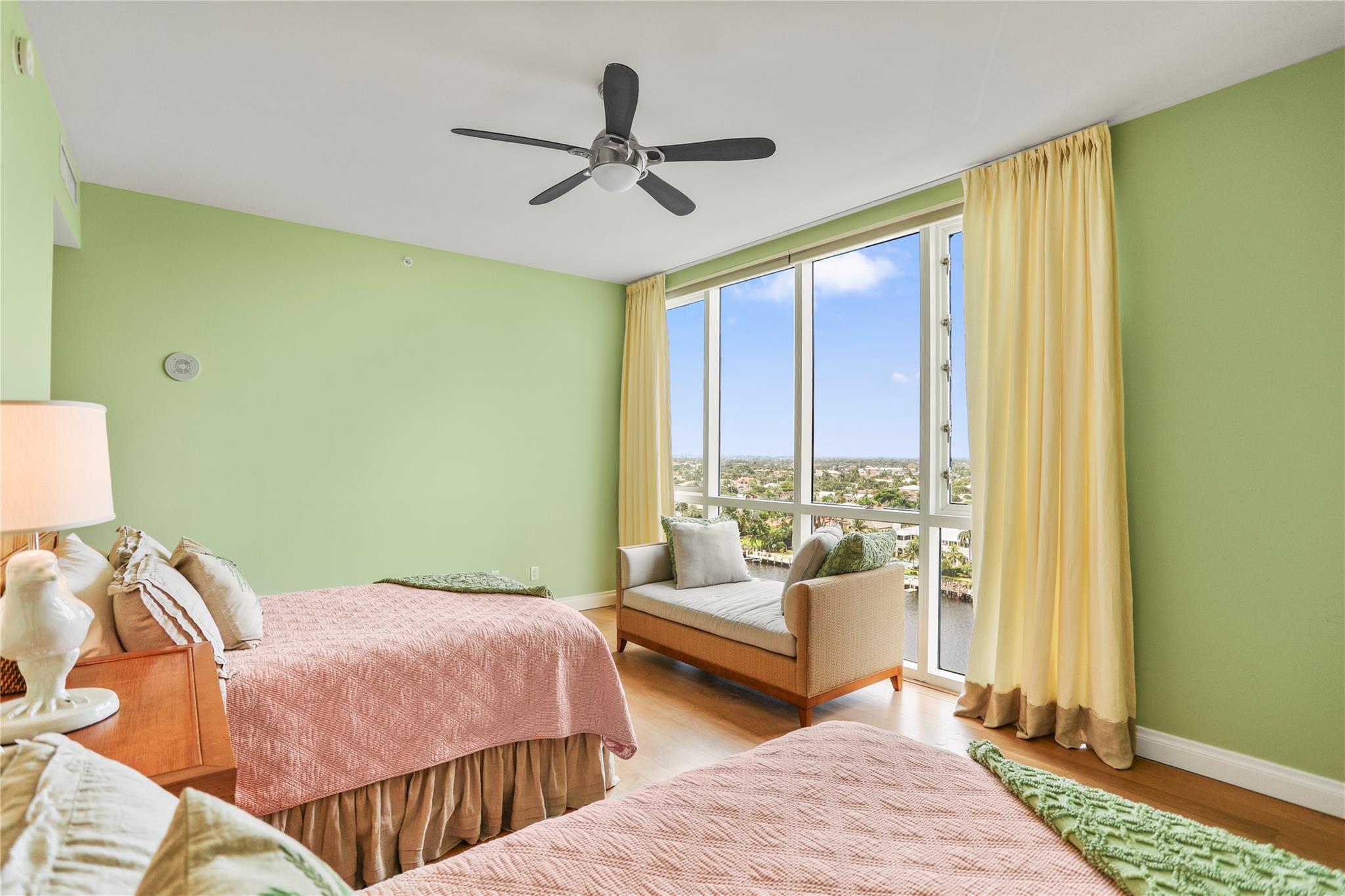 OCEAN GRANDE - Residential