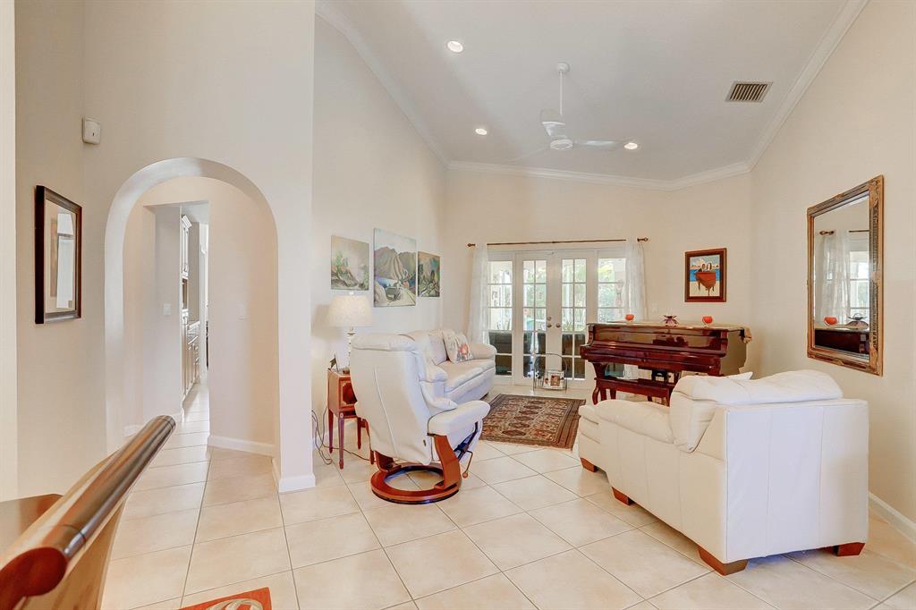 LAWRENCE LAKE ESTATES - Residential