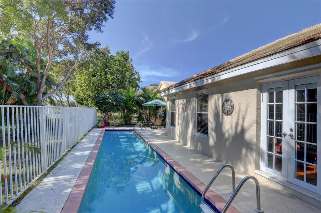 LAWRENCE LAKE ESTATES - Residential