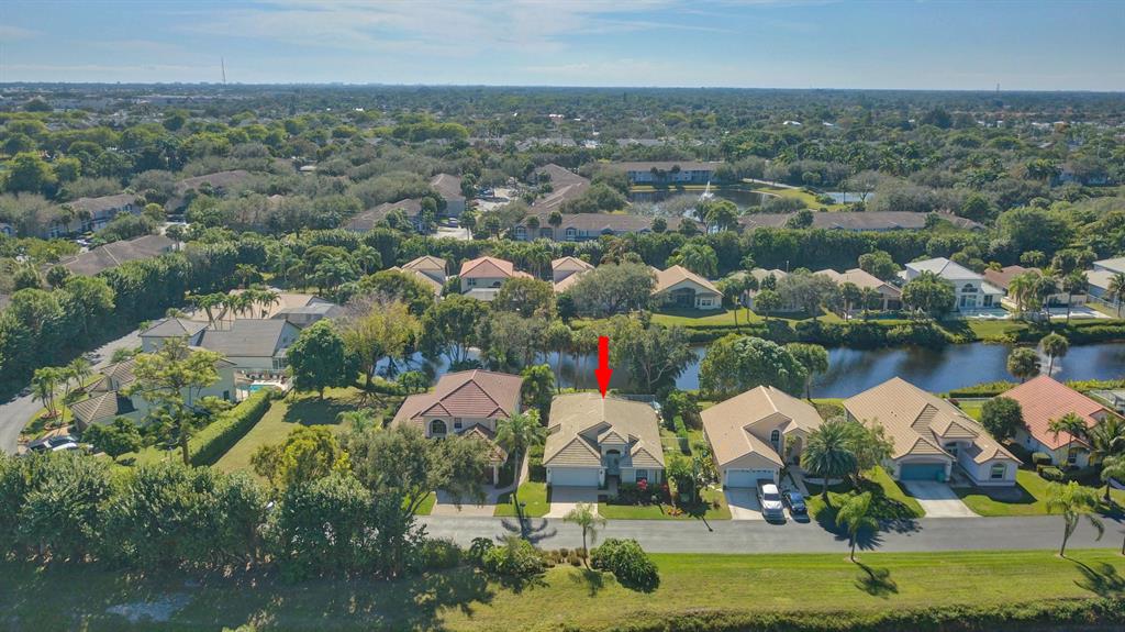 LAWRENCE LAKE ESTATES - Residential